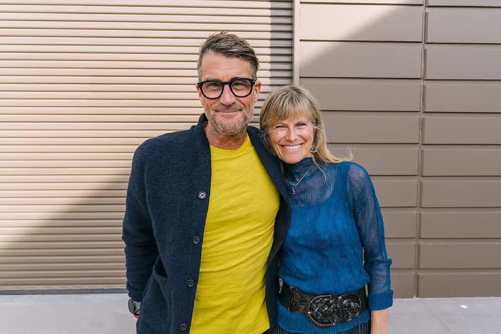 Jacqueline Novogratz and Rich Roll take a photo together